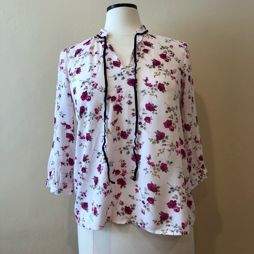Size S Forever 21 pink floral top